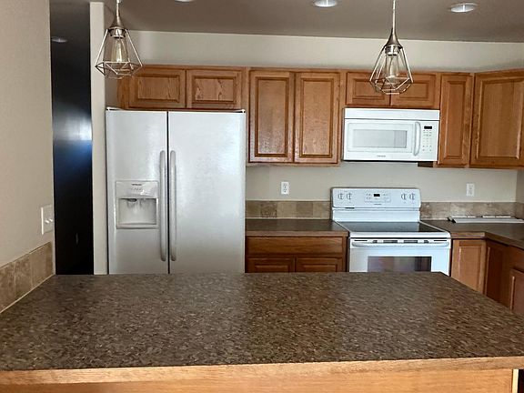 2nd image of 71 S 39th Ave #113