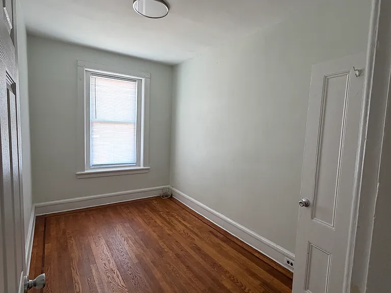 600 Willow Ave #9 — Photo 5