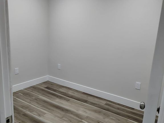 4th image of 475 Umatilla Blvd APT 24
