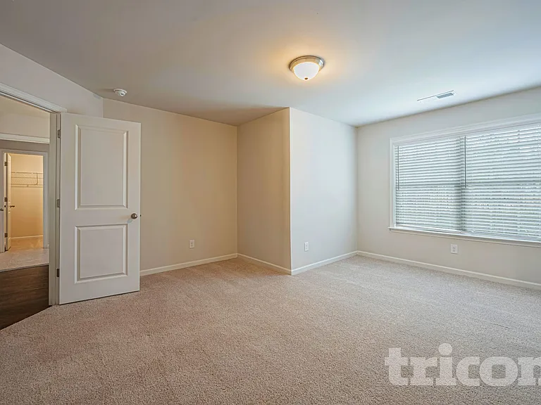 317 Oxbow St — Photo 14