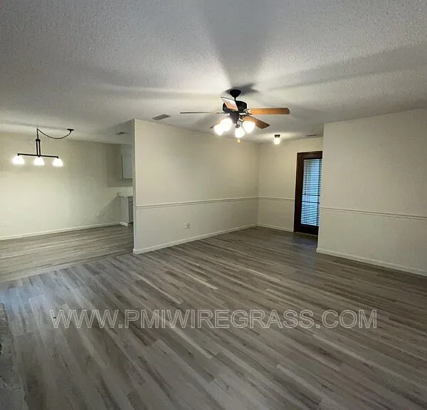 214 Brookside Ln — Photo 24