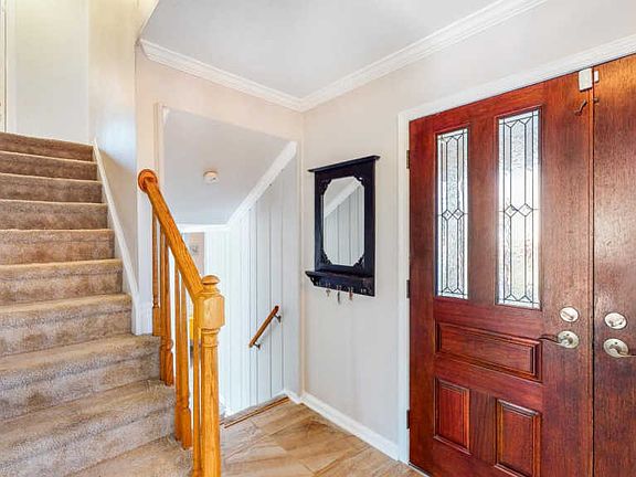 2nd image of 3901 Lavaine Ct
