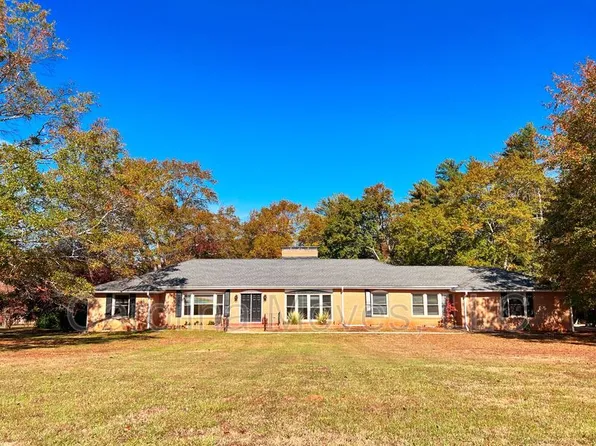 609 Jacobs Rd, Greenville, SC 29605