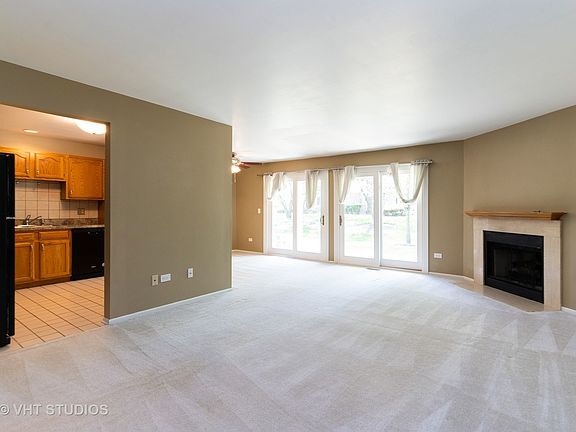 2nd image of 2829 Meadow Ln Unit V1-a