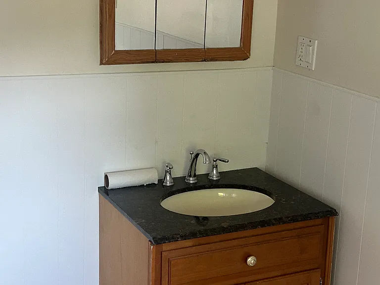617 N Main St — Photo 21