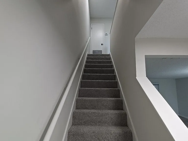 1201 Douglas St #4 — Photo 12
