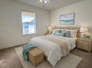 13944 River Rd APT D, Pensacola, FL 32507