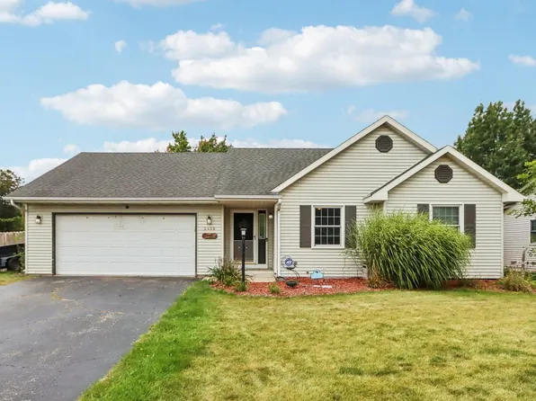 2426 Antler Dr, Janesville, WI 53548