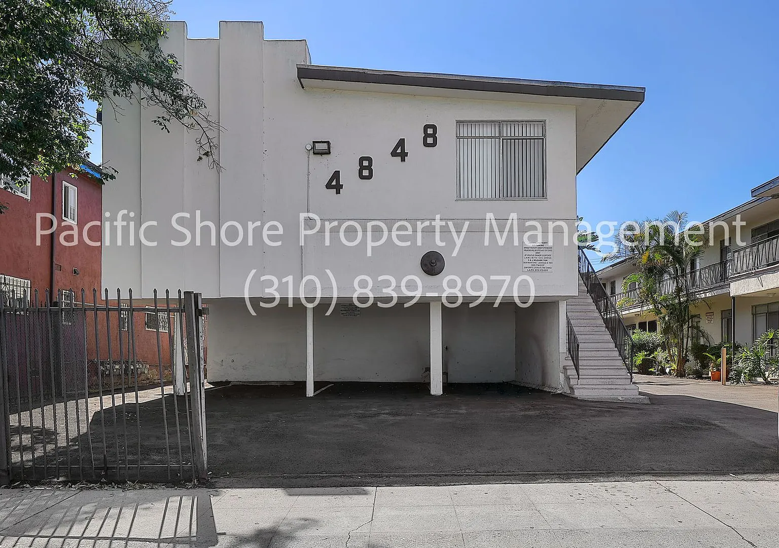 St Elmo Apartments — Photo 1