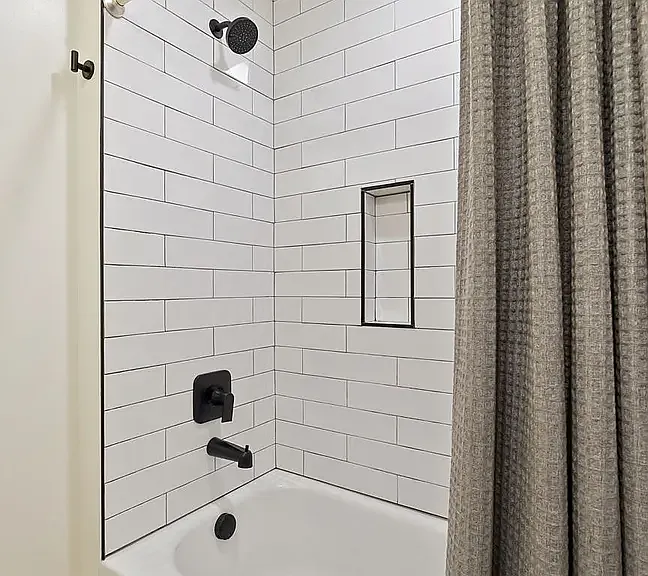 2311 E Delia Dr #R — Photo 15