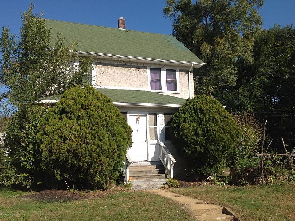 1st image of 369 Laurel Ave