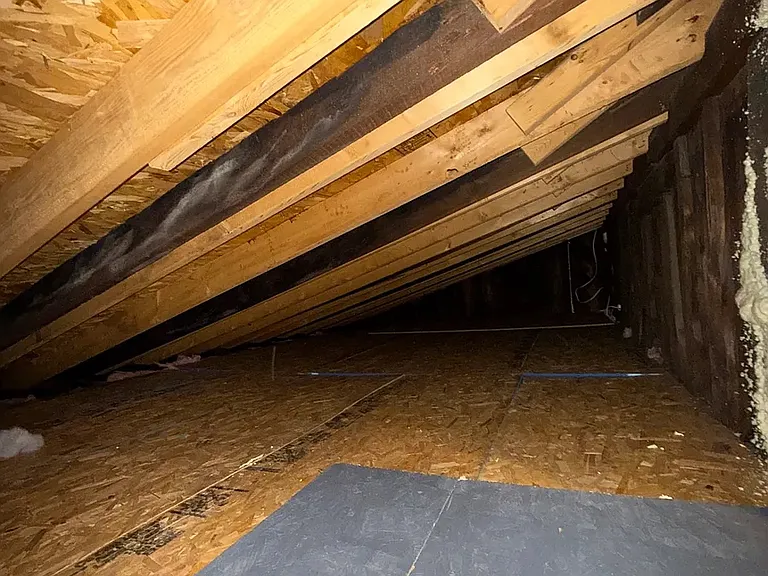 169 E Pine St — Photo 16