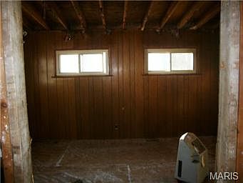 3rd image of 819 Maurice Ave