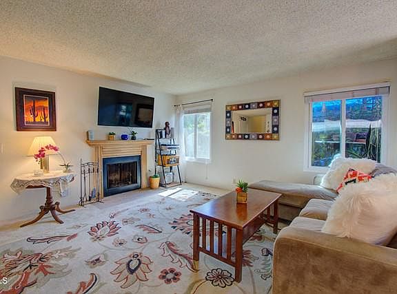 5th image of 1254 Seacliff Ct Unit 6