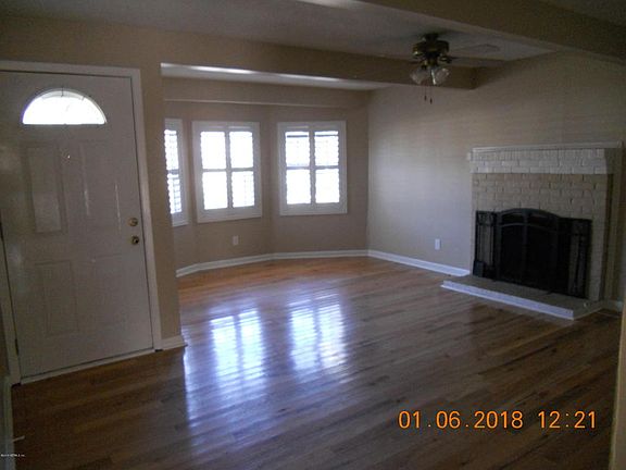 3rd image of 6228 Thumper St