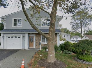 158 County Rd, Cliffwood, NJ 07721