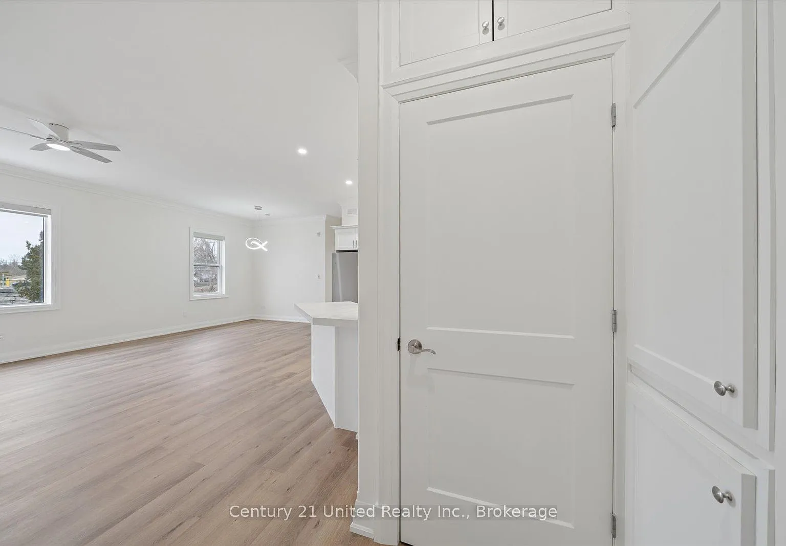 2 bed, $2,800 — Photo 4