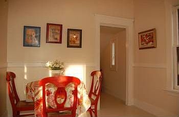 5th image of 904 Cowper St