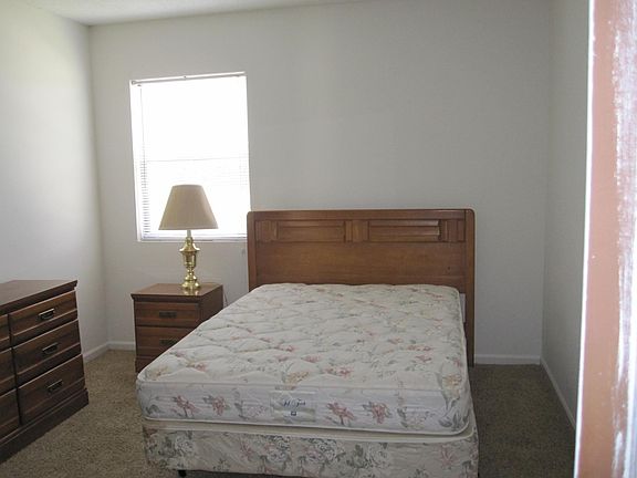 4th image of 2900 E 5th St #12