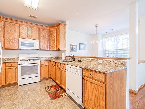 5th image of 5110 Eastchester Ct #5110