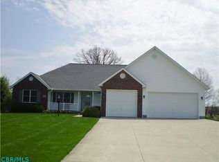 410 Warrenpoint Ln, Pataskala, OH 43062