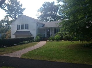 143 Rangeley Rd, Brookline, MA 02467