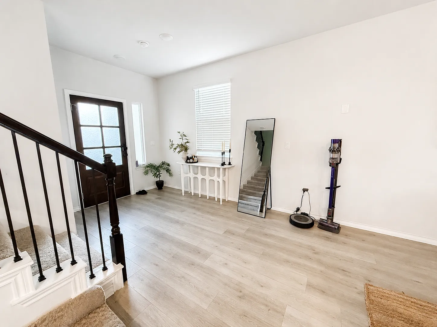 4 bed, 2.5 bath, 2217 sqft, $2,650 — Photo 4