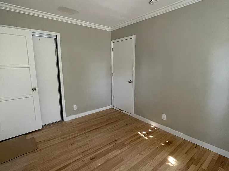 6827 Mayesdale Ave — Photo 5