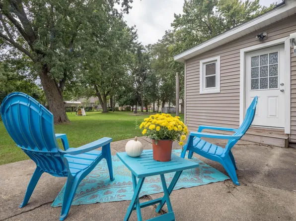 229 Union St, Lawton, MI 49065