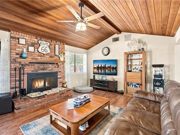 14367 Flathead Rd, Apple Valley, CA 92307