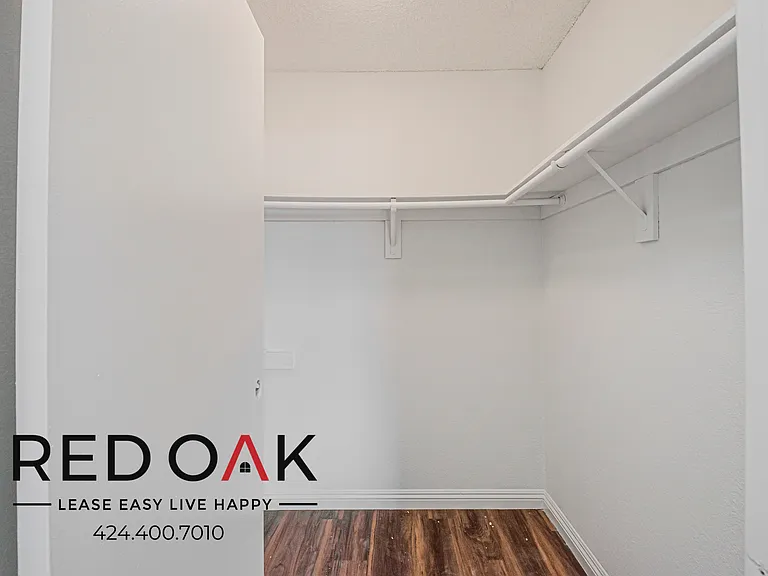 10346 Commerce Ave #6 — Photo 23