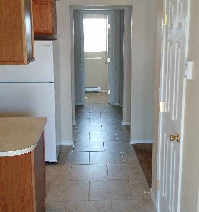 entry toward bathroom