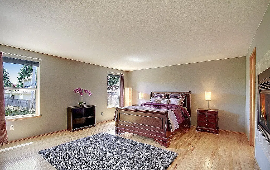4 bed, 2.5 bath, 2110 sqft, $3,700 — Photo 3