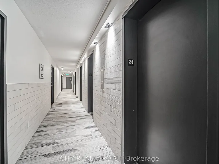 33 Isabella St #1009 — Photo 12