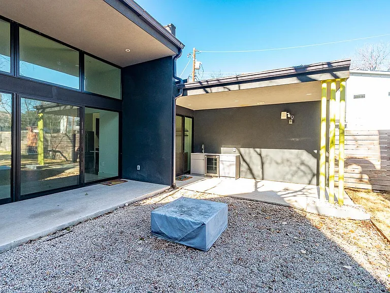 3305 Garden Villa Ln #B — Photo 29