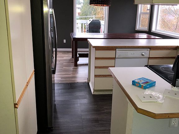 2nd image of 2527 N Narrows Dr