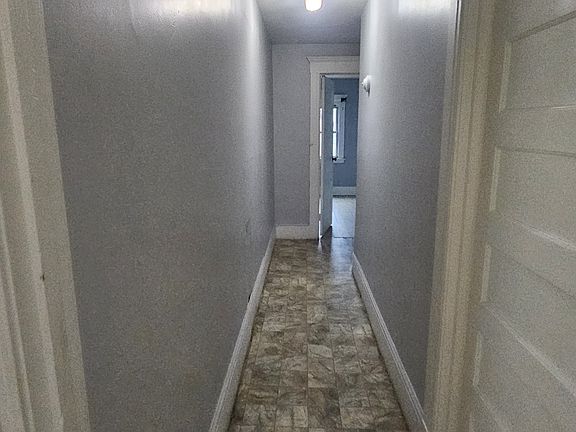 4th image of 1543 Chapel St #3