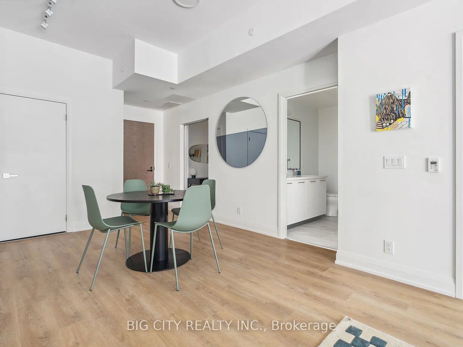 2 bed, $2,500 — Photo 4