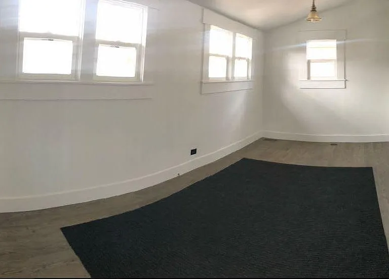 921 S University Blvd — Photo 4