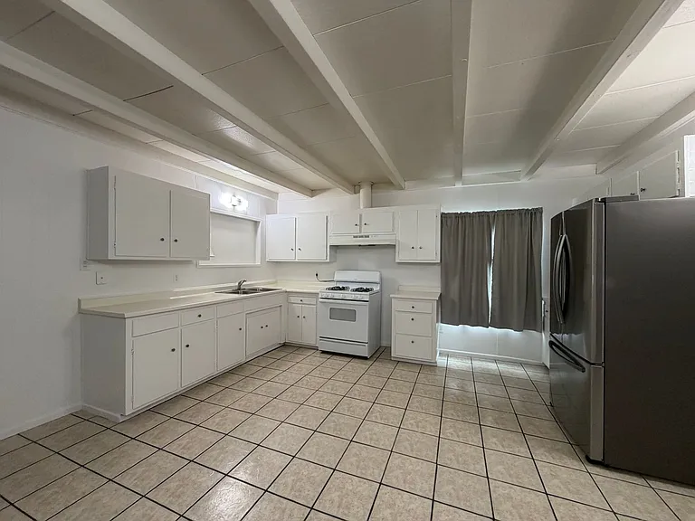 1440 Nancy St — Photo 28