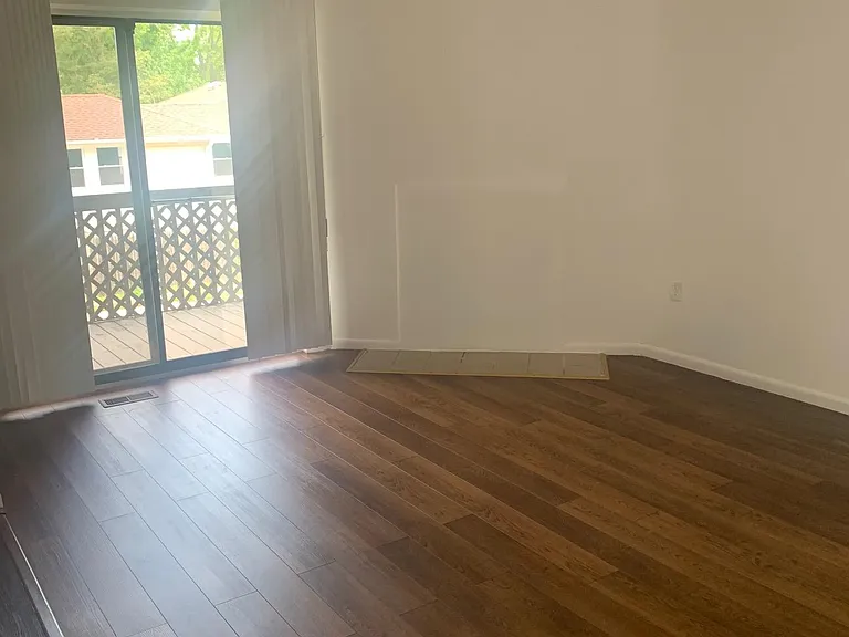 4 W Leeds Ave #4D — Photo 8