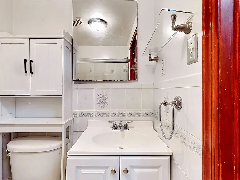 479 Irving Ave #1 — Photo 17