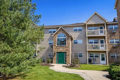 300 Cunat Blvd Photo 1
