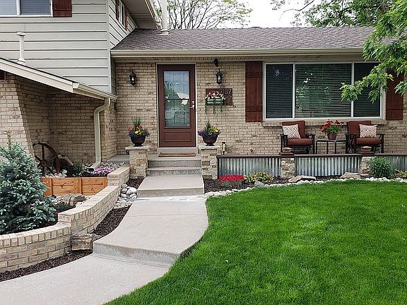 Front Yard Deck & Garden