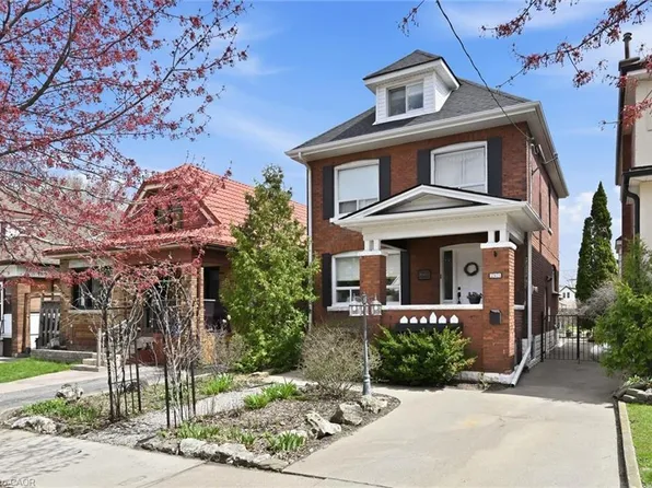 153 Graham Ave S, Hamilton, ON L8K 2M5