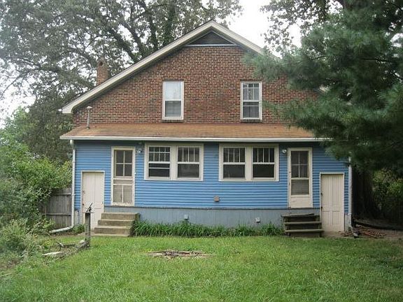 3rd image of 181 Sherman Ave #183