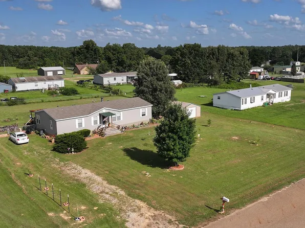 105 Springridge Dr, Texarkana, TX 75501