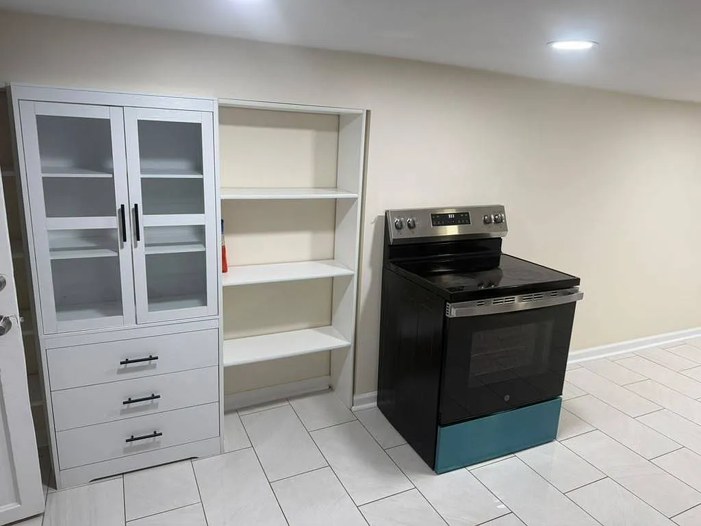1 bed, 957 sqft, $1,500 — Photo 3