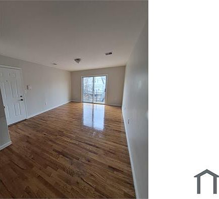 1st image of 16 Cedar Ave Floor 1