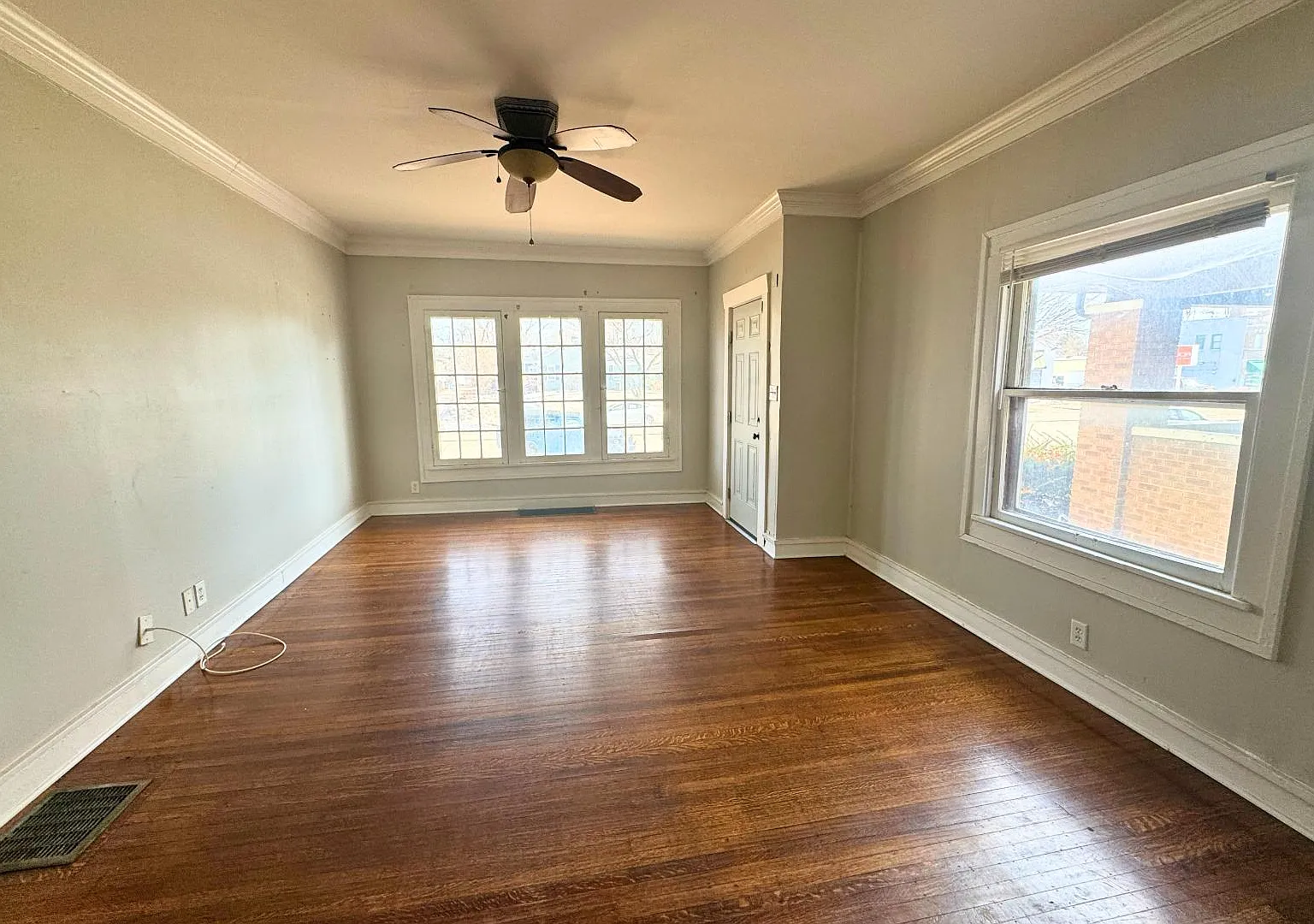 5234 N College Ave - 5234 N College — Photo 1
